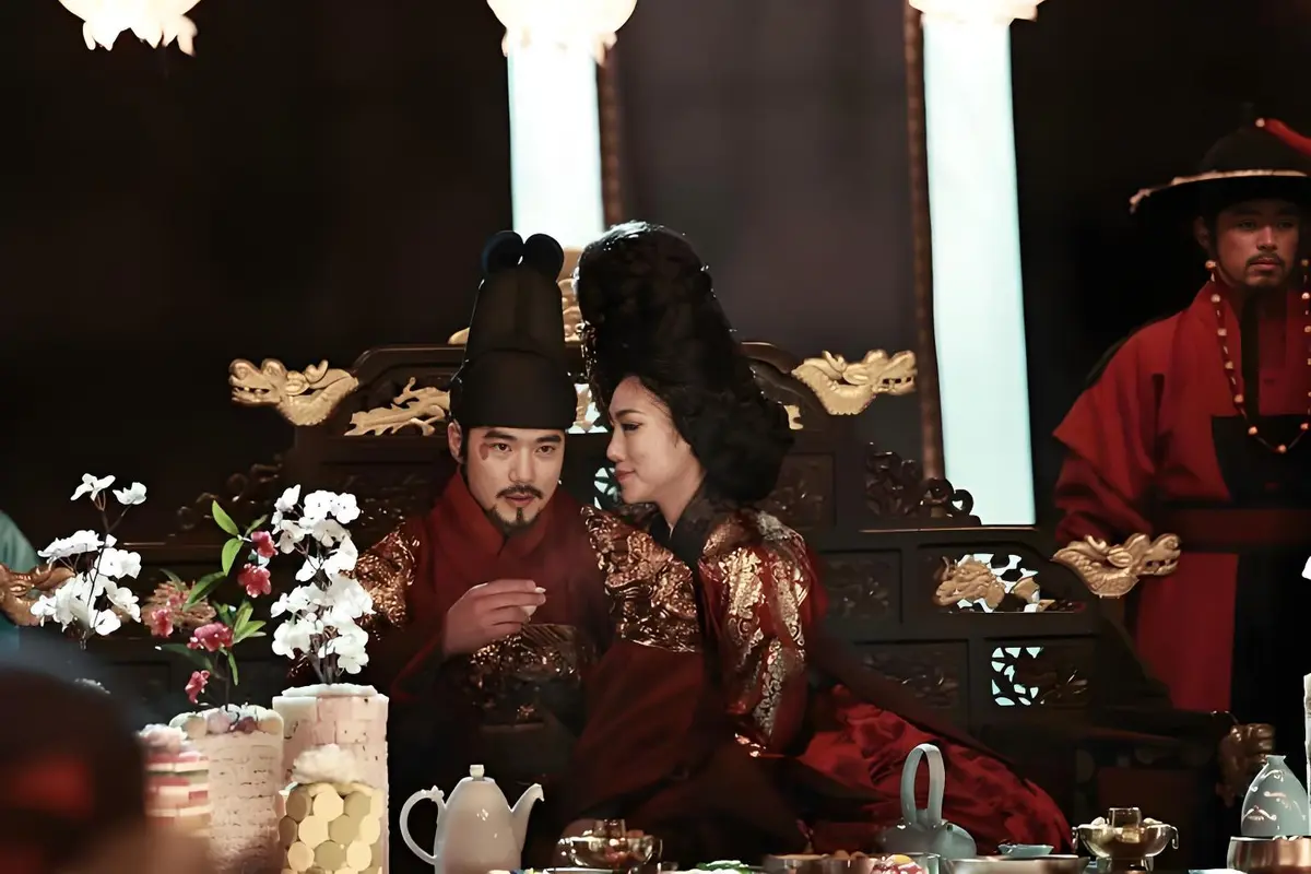 《奸臣》未删减版HD高清免费在线观看-韩国电影奸臣高清完整版在线播放-无广告畅享